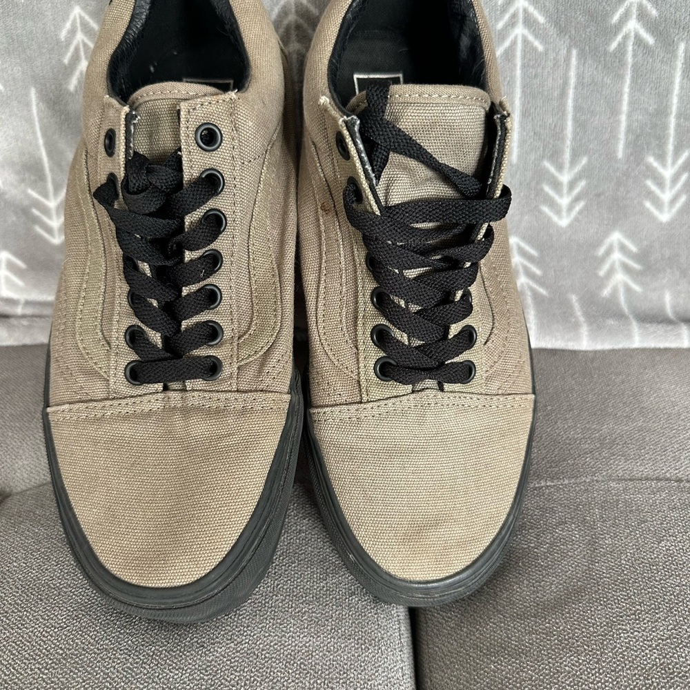 Vans Men’s Tan and Black Suede Sneakers with Padded Tongue